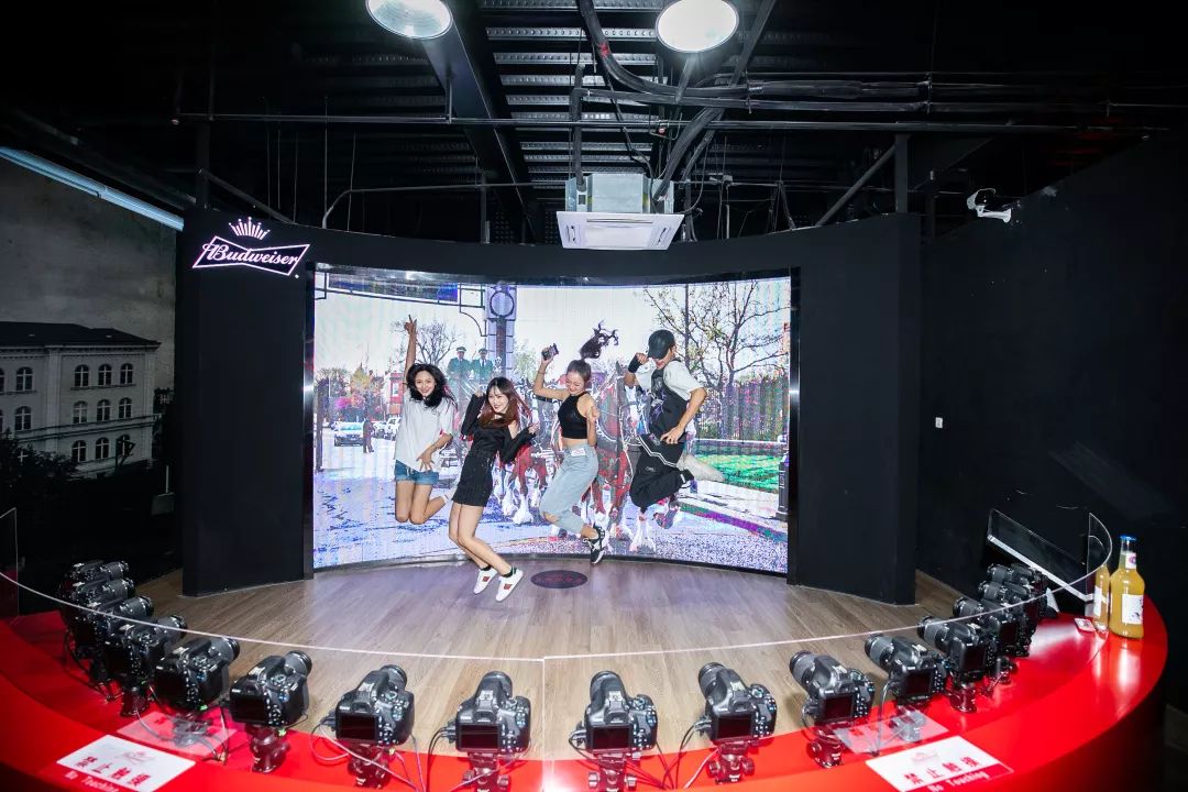 報(bào)告:我想去百威中國(guó)那個(gè)啤酒展覽館打卡品美酒佳肴|國(guó)潮范這么閃 - 第16張 - 會(huì)展活動(dòng)策劃CCASY.COM 報(bào)告:我想去百威中國(guó)那個(gè)啤酒展覽館打卡品美酒佳肴|國(guó)潮范這么閃 - 第16張