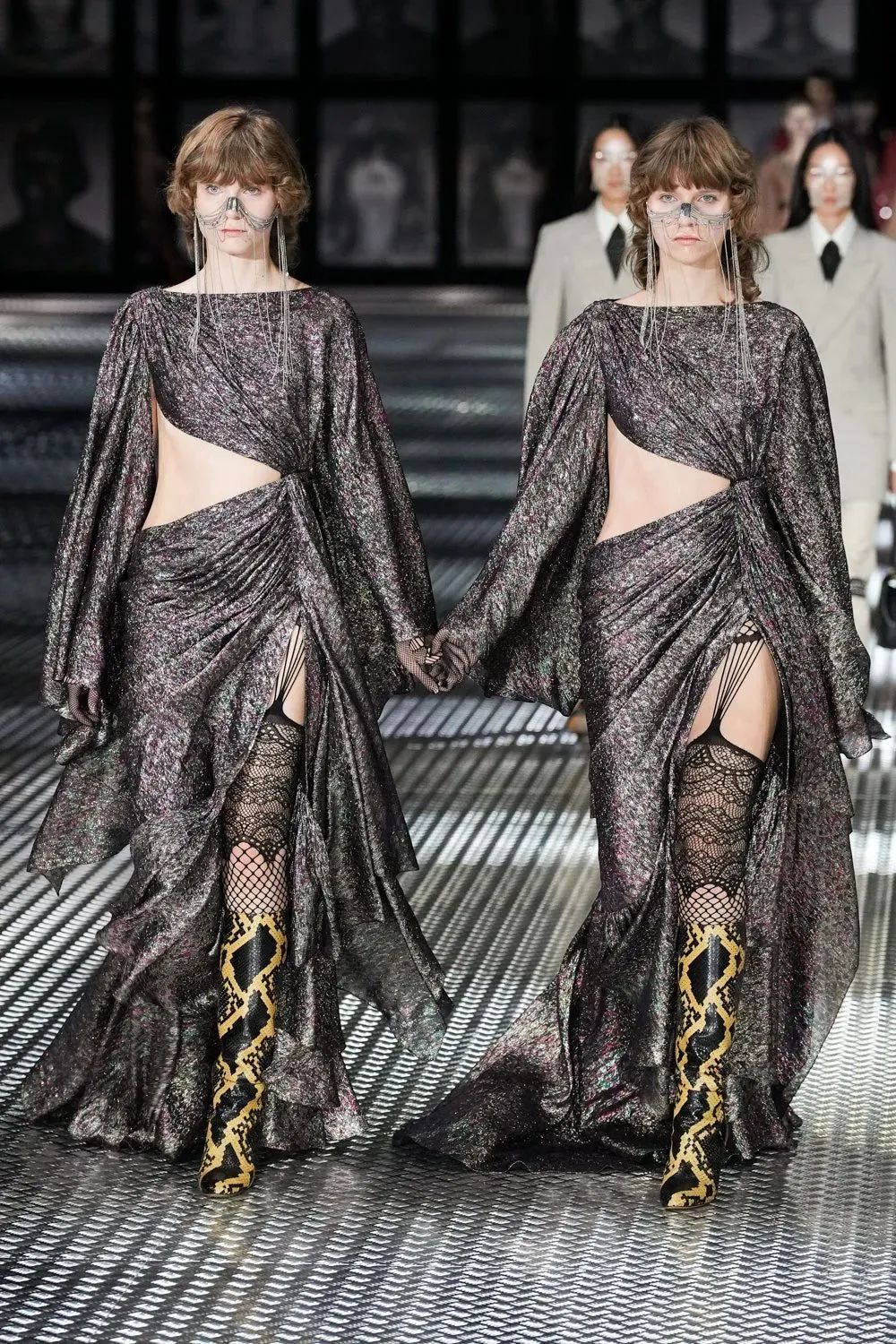 主題為「Twinsburg」GUCCI 2023春夏系列發(fā)布會活動策劃太震撼了 - 第7張 - 會展活動策劃CCASY.COM 主題為「Twinsburg」GUCCI 2023春夏系列發(fā)布會活動策劃太震撼了 - 第7張